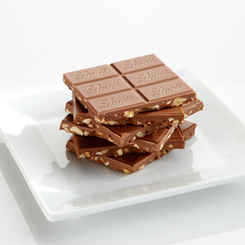 Lindt Classic Recipe Hazelnut Milk Chocolate Bar savefavor