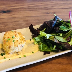 CRAB & LOBSTER CAKE