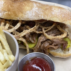 BEEF BRISKET SANDWICH